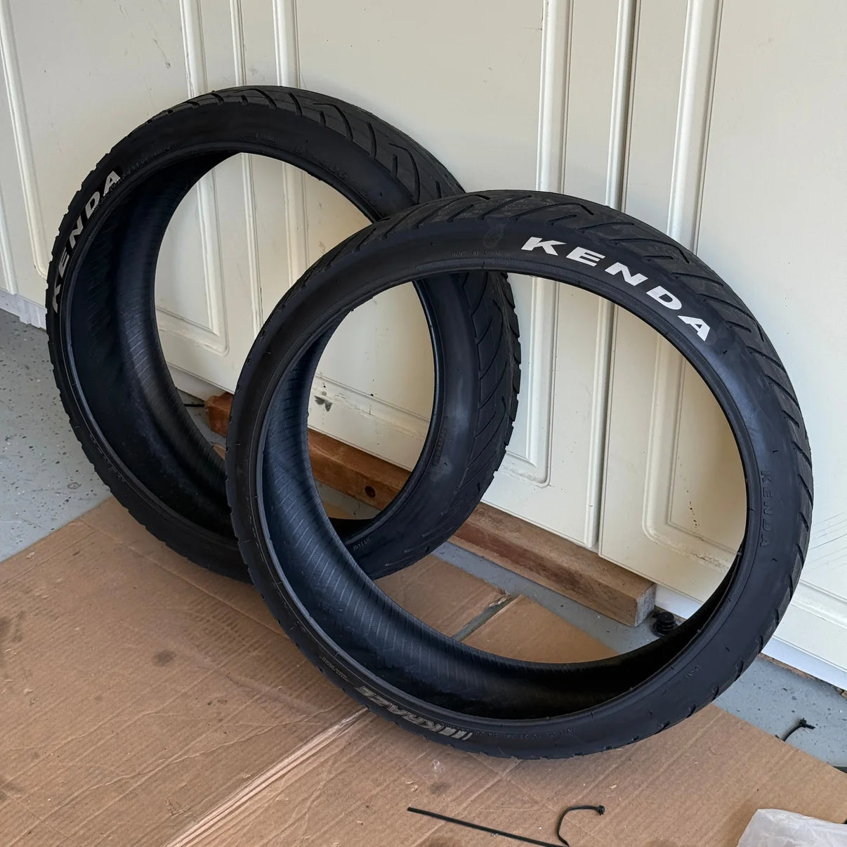 Kenda Kraze 20x4.25 Supermoto Fat Tire for Electric Bikes (single)